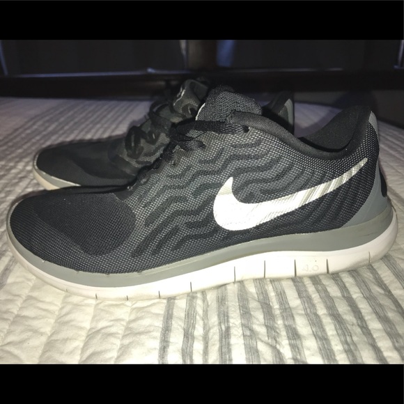 Nike: Freeruns 4.0 Size 8